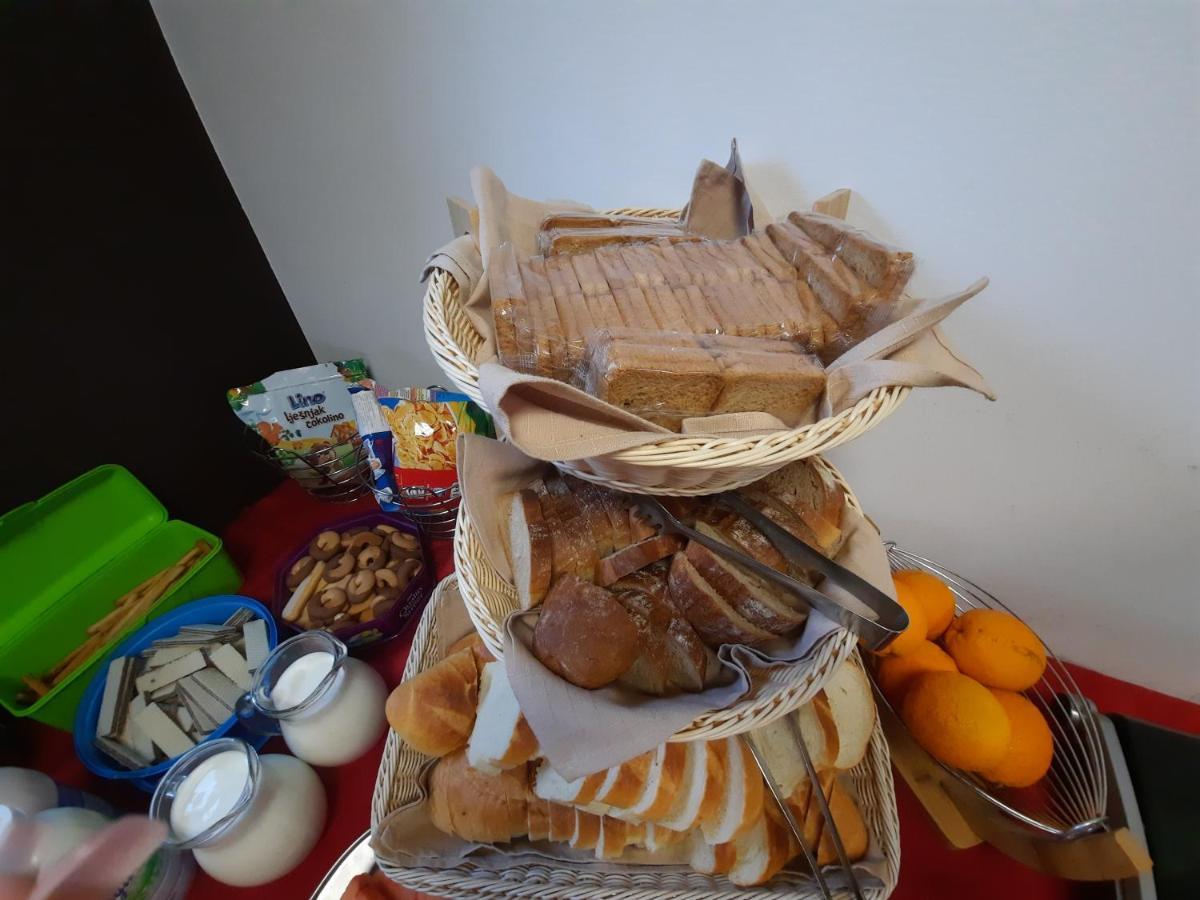 Hotel Prunk Sežana Zewnętrze zdjęcie