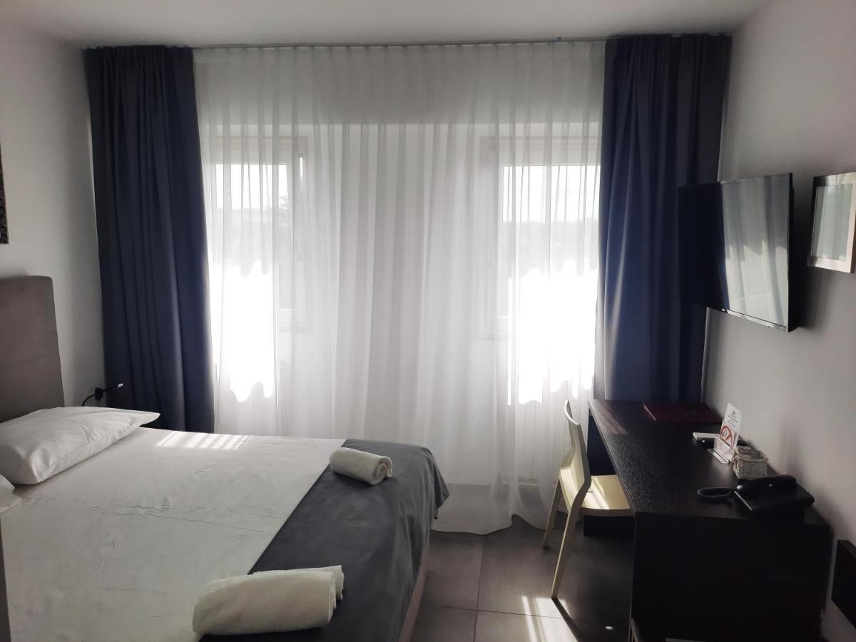 Hotel Prunk Sežana Zewnętrze zdjęcie