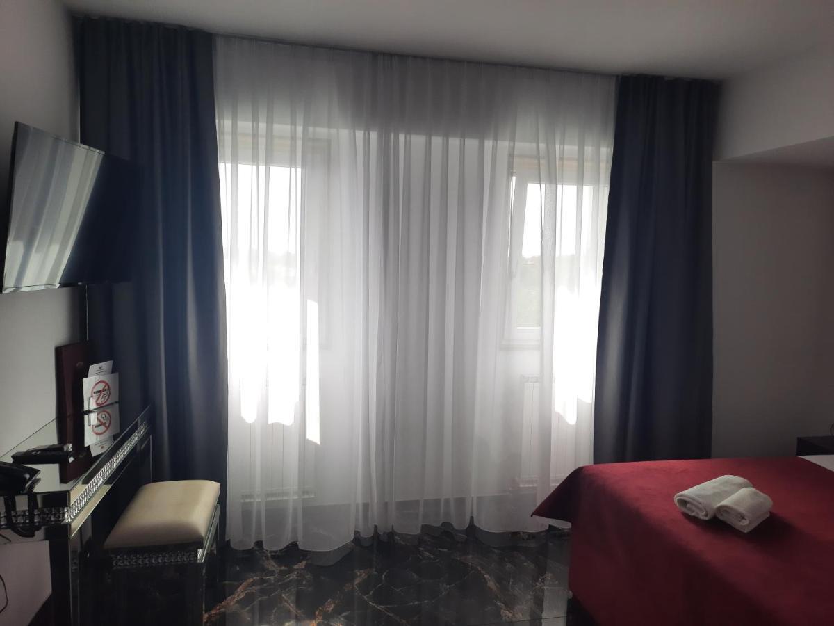 Hotel Prunk Sežana Zewnętrze zdjęcie