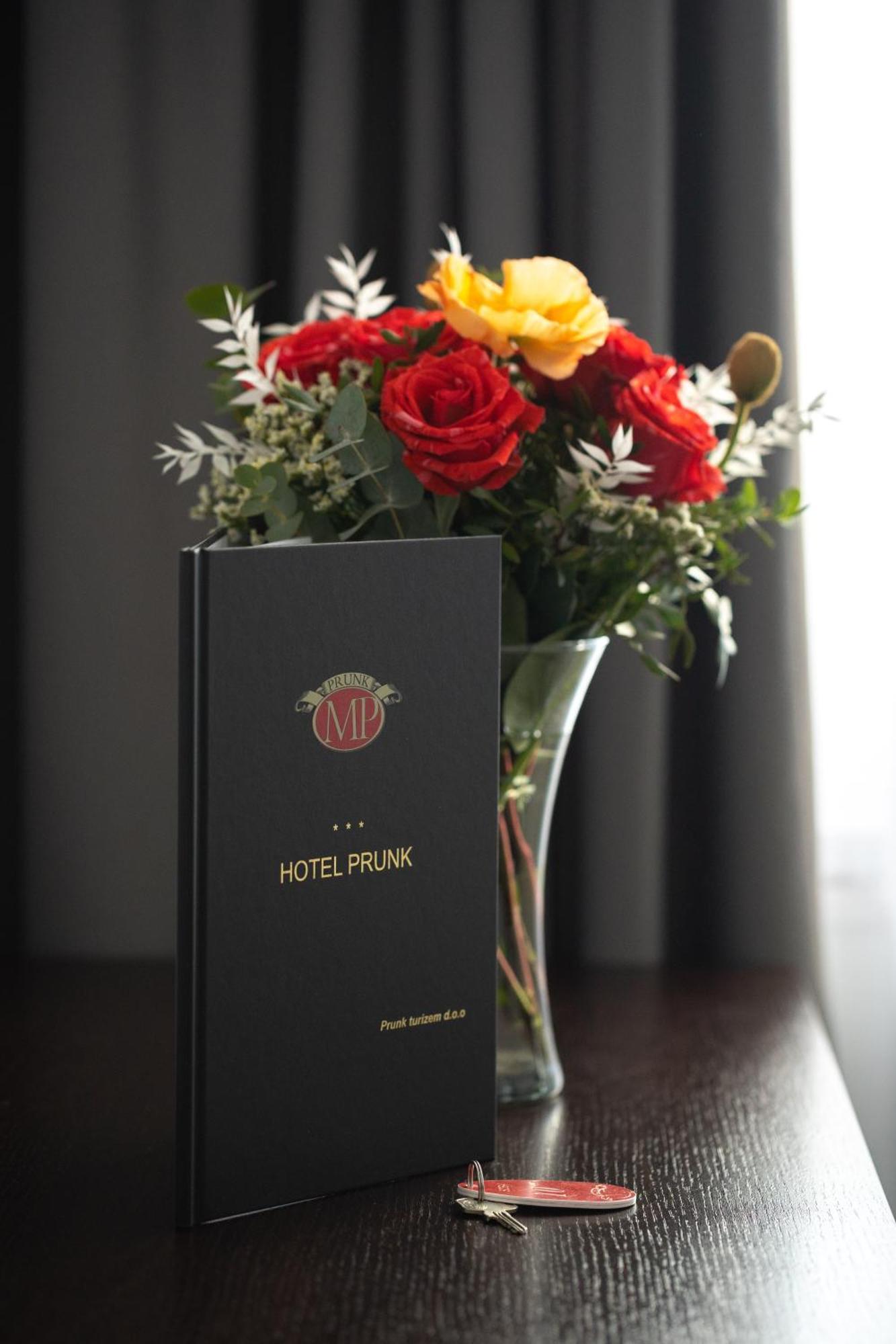Hotel Prunk Sežana Zewnętrze zdjęcie